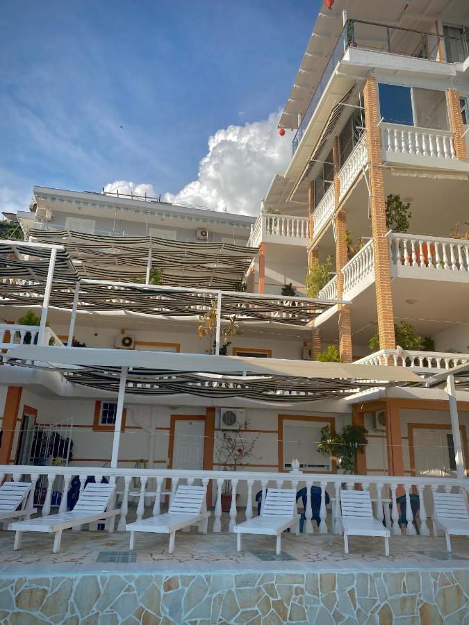 Qeparo Napolon Complex Hotel Luaran gambar