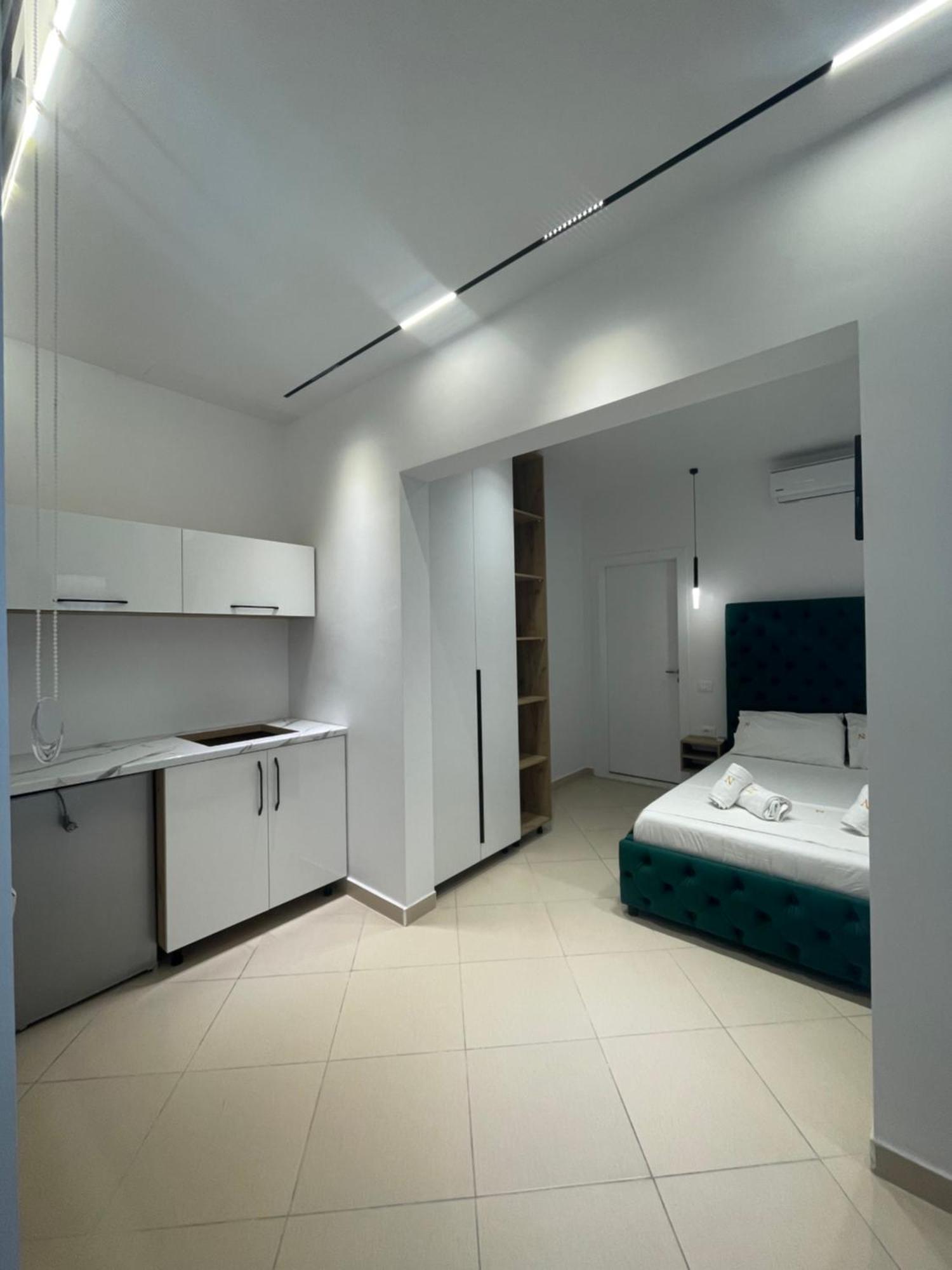 Qeparo Napolon Complex Hotel Luaran gambar