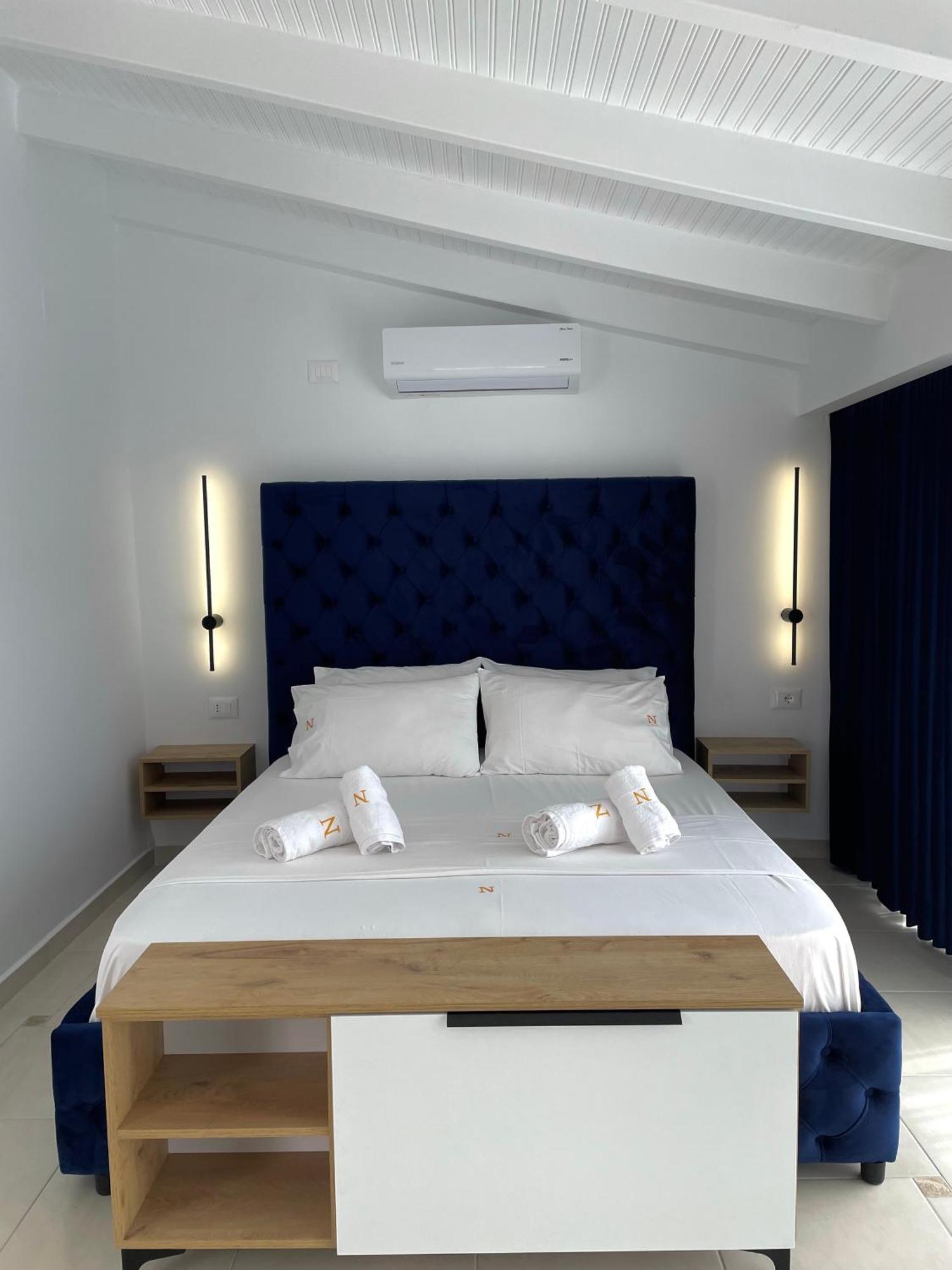 Qeparo Napolon Complex Hotel Luaran gambar