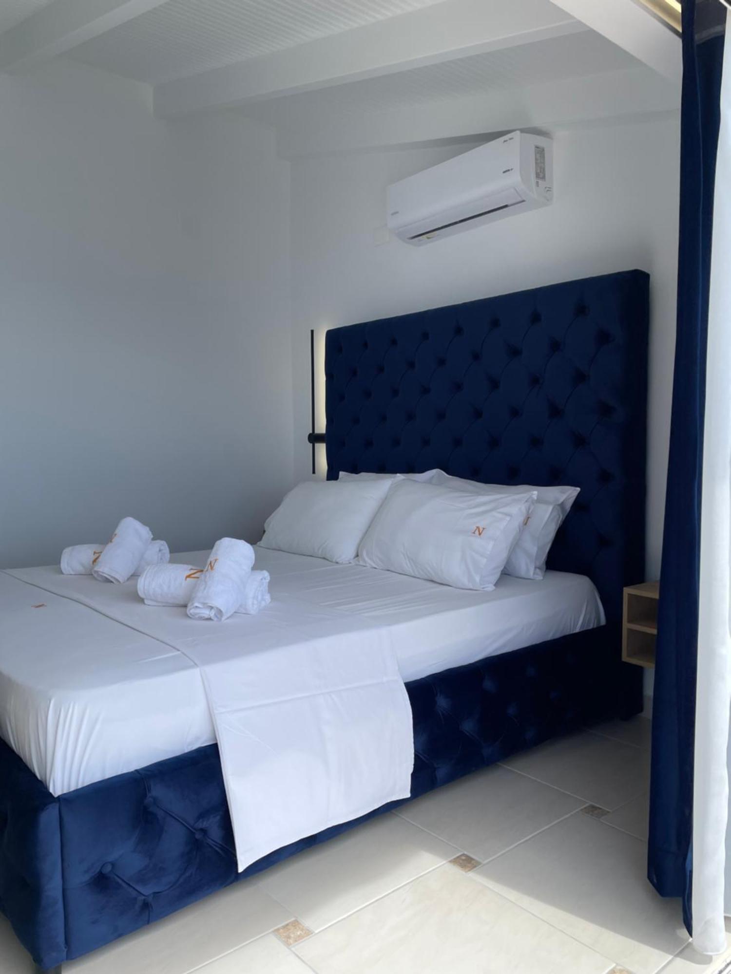 Qeparo Napolon Complex Hotel Luaran gambar