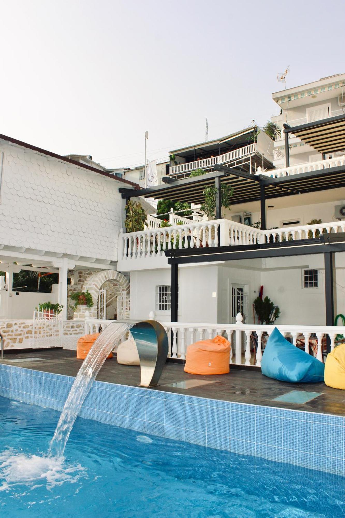 Qeparo Napolon Complex Hotel Luaran gambar